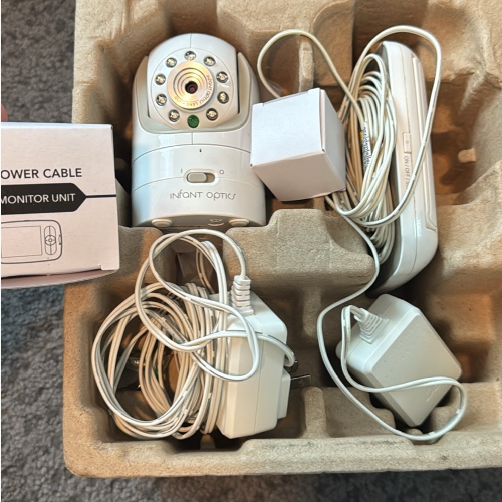 Infant Optics Baby Monitor with Camera - Picture 3 of 4